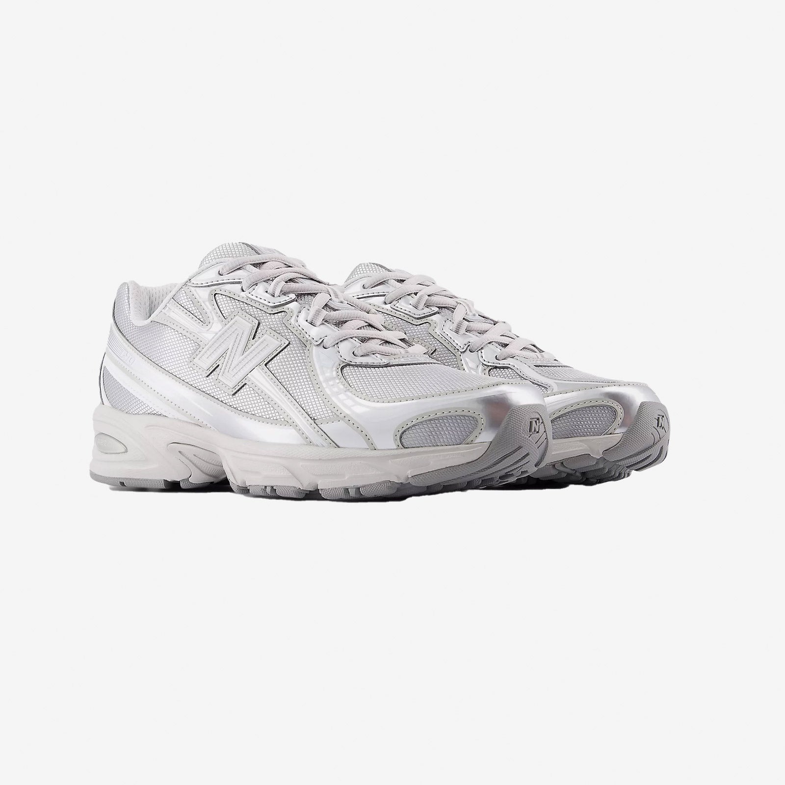 new balance donna per camminare 740 bianco argento